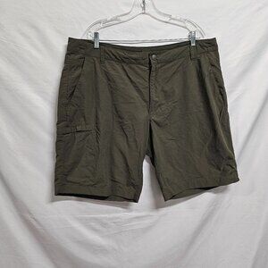 THE NORTH FACE Men's Paramount Active Short, New Taupe Green Size 40